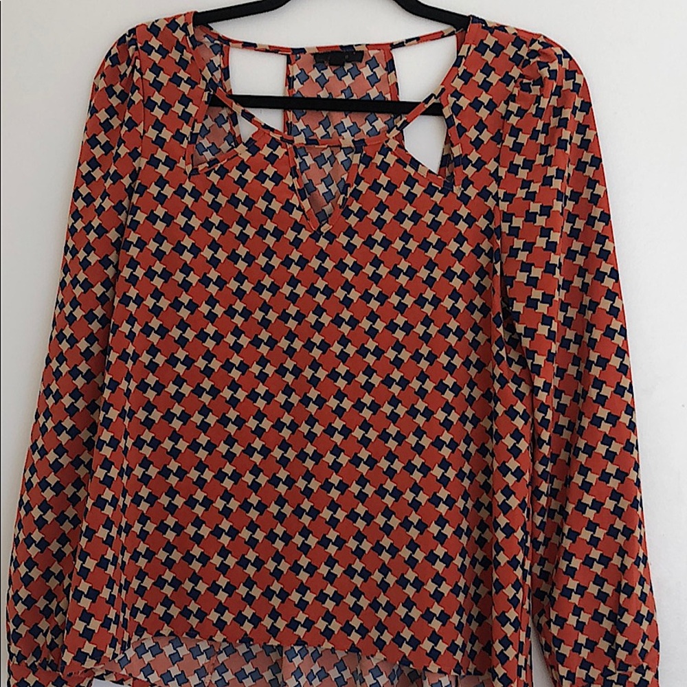 Vintage cut out blouse!